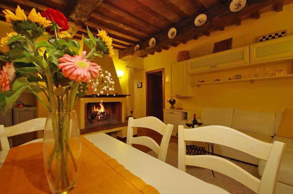 Cottage Le Ginestre Con Piscina In Val D'Orcia Radicofani Exteriér fotografie
